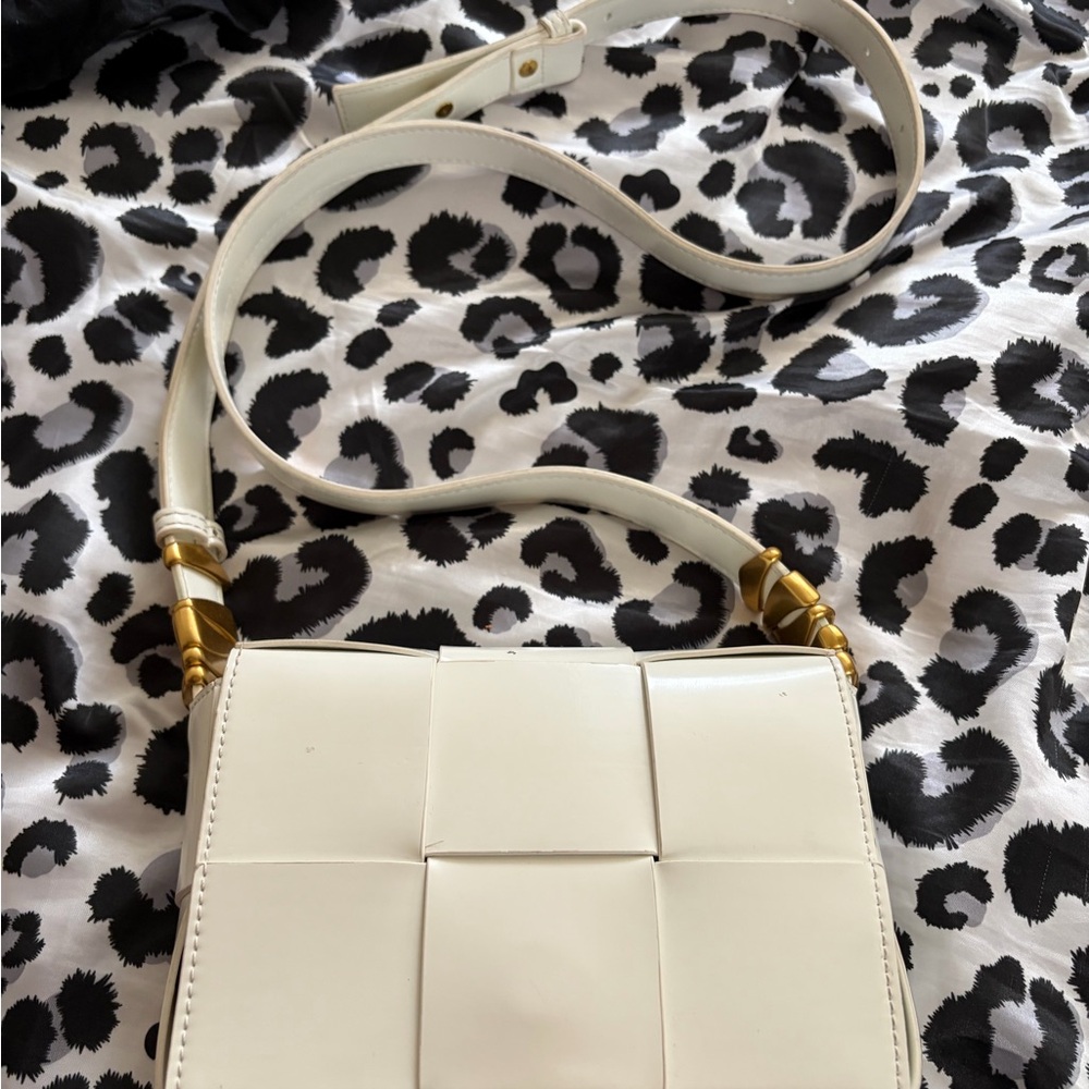White Woven Leather Crossbody Shoulder Bag - Bottega Veneta